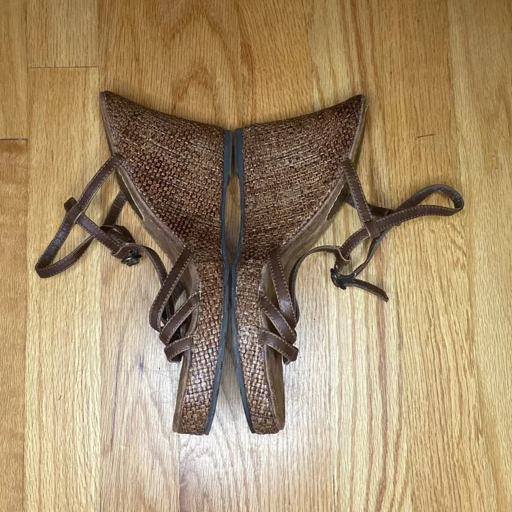 Coconuts by Matisse Brown Leather Platform Sandals